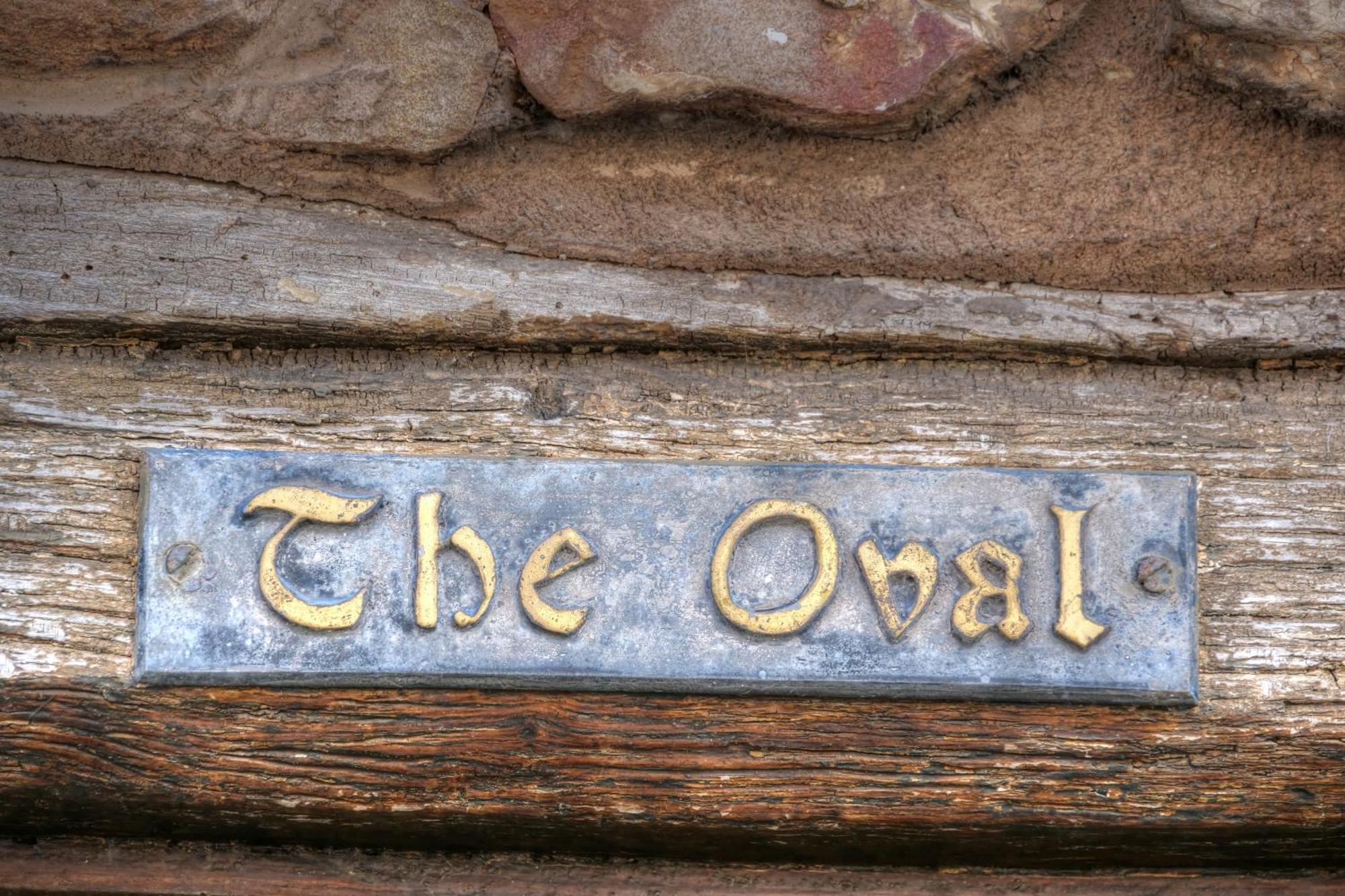 The Oval Villa ดันสเตอร์ ภายนอก รูปภาพ
